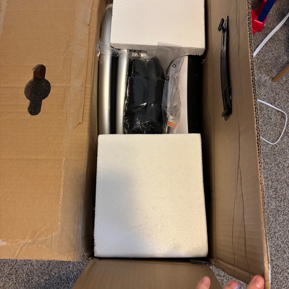 NWT MamaRoo - Picture 5 of 7